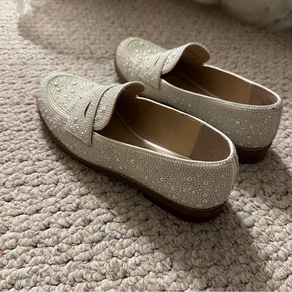 Betsey Johnson 7 pearl sequin Aron penny loafers - Picture 6 of 11